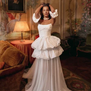 Layered Peplum Romantic A Line Tulle Skirt Stylish Off-the-shoulder Wedding Dress For Women Customized Chic Bridal Gown